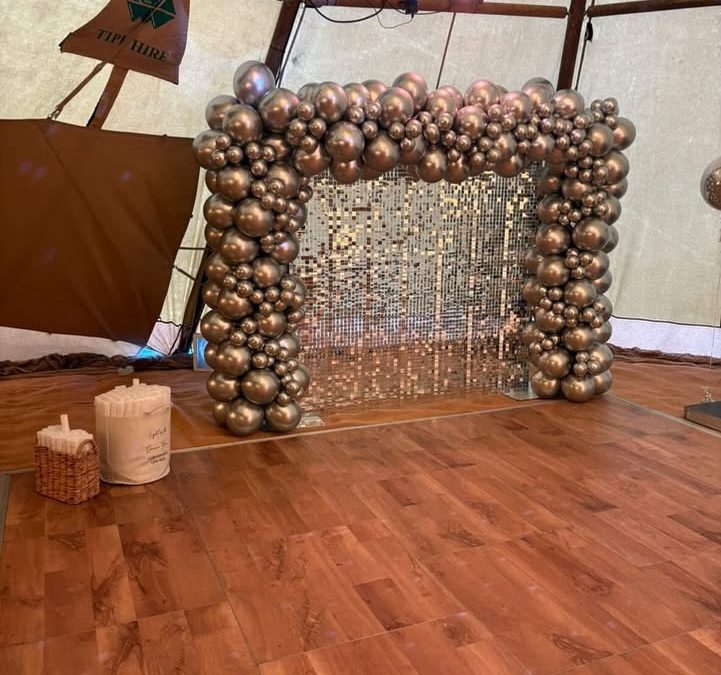 Winter Weddings with 3 Diamond Fridge & Tipi Hire